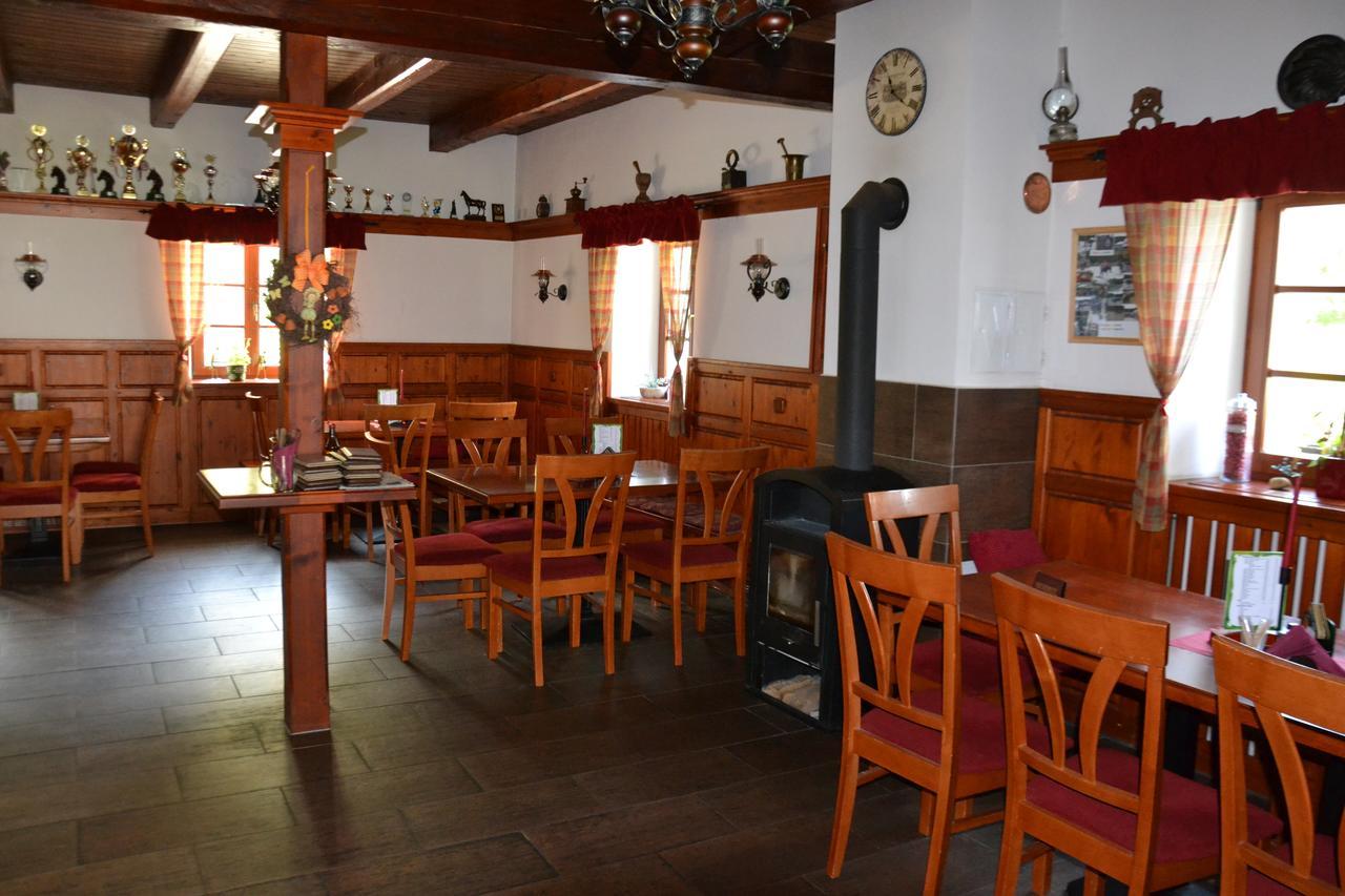 Podskalni Mlyn Hotel Ostopovice Buitenkant foto