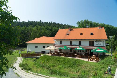 Podskalni Mlyn Hotel Ostopovice Buitenkant foto